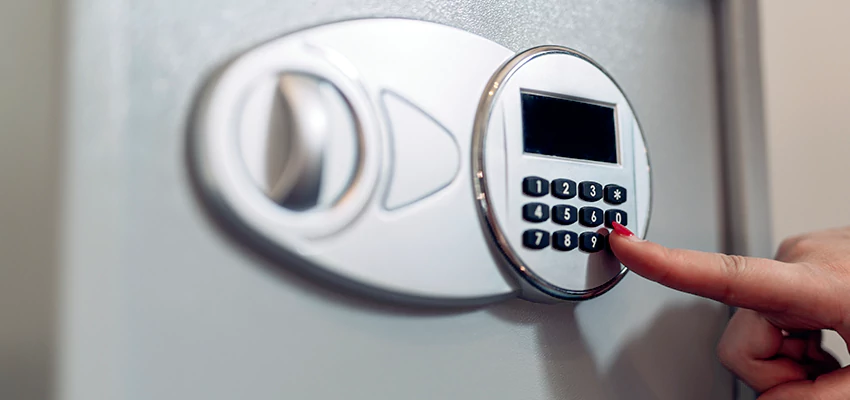 Jewelry Safe Cracking in East Palo Alto, California